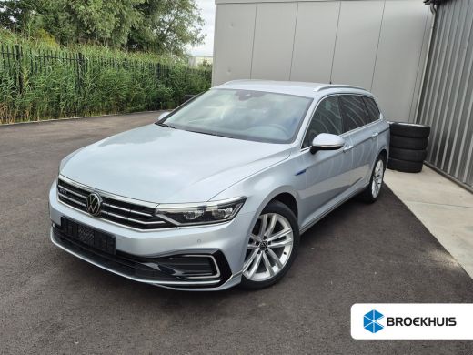 Volkswagen Passat Variant 1.4 TSI PHEV GTE Business 218Pk DSG/AUTO | Trekhaak uitklapbaar | Achteruitrijcamera | Ma... ActivLease financial lease