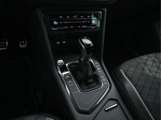 Volkswagen Tiguan 1.4 TSI eHybrid R-Line Business+ (Plug-in) (INCL-BTW) Aut. *LEATHER-FABRIC | FULL-LED | ADAPTIVE-... ActivLease financial lease