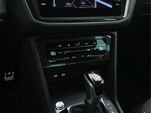 Volkswagen Tiguan 1.4 TSI eHybrid R-Line Business+ (Plug-in) (INCL-BTW) Aut. *LEATHER-FABRIC | FULL-LED | ADAPTIVE-... ActivLease financial lease