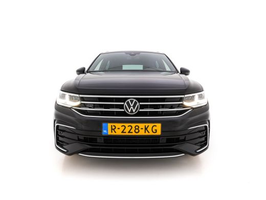 Volkswagen Tiguan 1.4 TSI eHybrid R-Line Business+ (Plug-in) (INCL-BTW) Aut. *LEATHER-FABRIC | FULL-LED | ADAPTIVE-... ActivLease financial lease