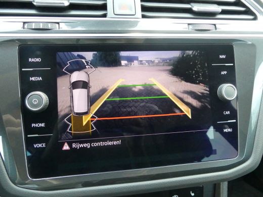 Volkswagen Tiguan 1.4 TSI eHybrid Life | TREKHAAK | CAMERA | ADAPTIVE CRUISE | DODEHOEKDETECTIE | STUUR+STOELVERWAR... ActivLease financial lease