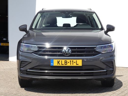 Volkswagen Tiguan 1.4 TSI eHybrid Life | TREKHAAK | CAMERA | ADAPTIVE CRUISE | DODEHOEKDETECTIE | STUUR+STOELVERWAR... ActivLease financial lease