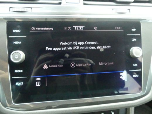 Volkswagen Tiguan 1.4 TSI eHybrid Life | TREKHAAK | CAMERA | ADAPTIVE CRUISE | DODEHOEKDETECTIE | STUUR+STOELVERWAR... ActivLease financial lease