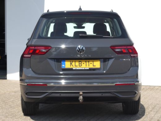 Volkswagen Tiguan 1.4 TSI eHybrid Life | TREKHAAK | CAMERA | ADAPTIVE CRUISE | DODEHOEKDETECTIE | STUUR+STOELVERWAR... ActivLease financial lease