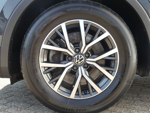 Volkswagen Tiguan 1.4 TSI eHybrid Life | TREKHAAK | CAMERA | ADAPTIVE CRUISE | DODEHOEKDETECTIE | STUUR+STOELVERWAR... ActivLease financial lease