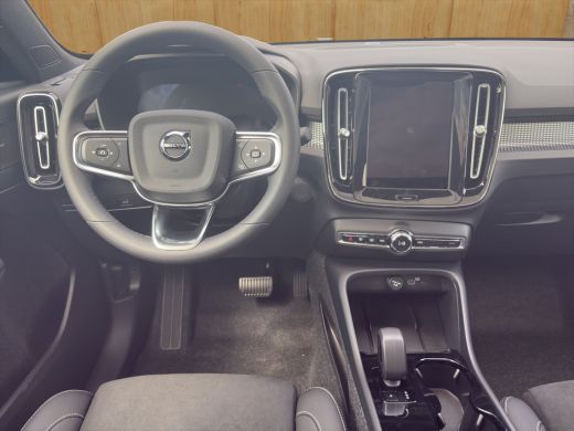 Volvo  EC40 175 kW Single Motor RWD Plus Dark | BLIS | Harman Kardon | Panoramadak | Keyless start / entry | ... ActivLease financial lease