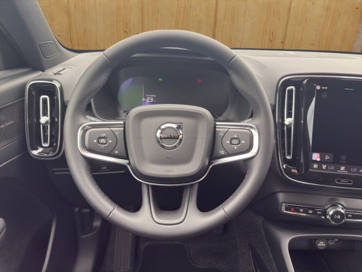 Volvo  EX40 185 kW Single Motor Extended Range RWD Plus Black Edition | BLIS | 360 Camera | Stoel + Stuur Ver... ActivLease financial lease