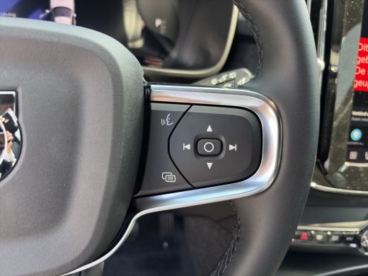 Volvo  EX40 185 kW Single Motor Extended Range RWD Plus Black Edition | BLIS | 360 Camera | Stoel + Stuur Ver... ActivLease financial lease
