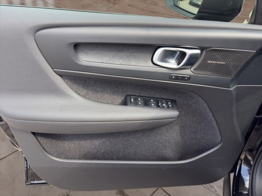 Volvo  EX40 185 kW Single Motor Extended Range RWD Plus Black Edition | BLIS | 360 Camera | Stoel + Stuur Ver... ActivLease financial lease