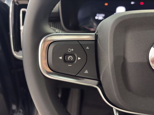 Volvo  EX40 Single Motor Extended Range Plus 82 kWh | BLIS | Elektrische Stoelen + Geheugen | Stoel + Stuur V... ActivLease financial lease