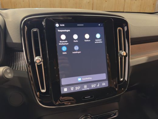 Volvo  EX40 Single Motor Extended Range Plus 82 kWh | BLIS | Elektrische Stoelen + Geheugen | Stoel + Stuur V... ActivLease financial lease