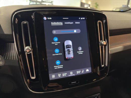 Volvo  EX40 Single Motor Extended Range Plus 82 kWh | BLIS | Elektrische Stoelen + Geheugen | Stoel + Stuur V... ActivLease financial lease