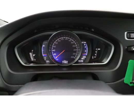 Volvo  V40 T3 Polar+ Sport | Panoramadak | Harman Kardon | Camera | Parkeersensoren voor en achter | Stoelve... ActivLease financial lease
