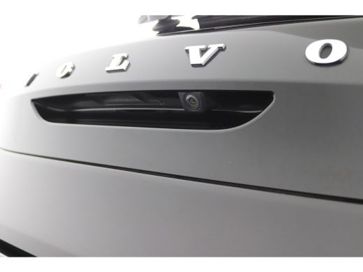 Volvo  V40 T3 Polar+ Sport | Panoramadak | Harman Kardon | Camera | Parkeersensoren voor en achter | Stoelve... ActivLease financial lease