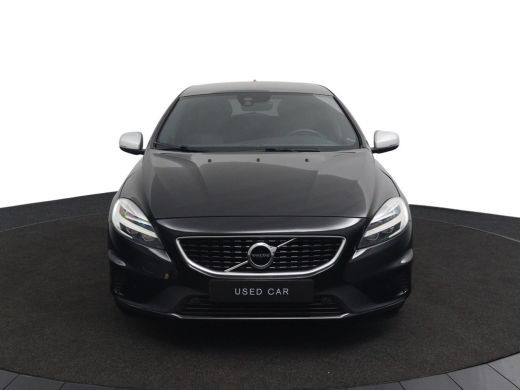 Volvo  V40 T3 Polar+ Sport | Panoramadak | Harman Kardon | Camera | Parkeersensoren voor en achter | Stoelve... ActivLease financial lease