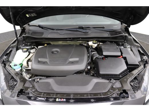 Volvo  V40 T3 Polar+ Sport | Panoramadak | Harman Kardon | Camera | Parkeersensoren voor en achter | Stoelve... ActivLease financial lease