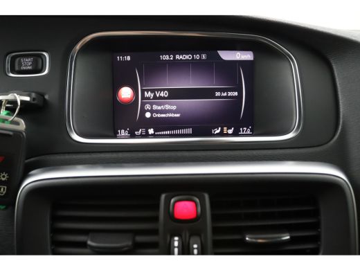 Volvo  V40 T3 Polar+ Sport | Panoramadak | Harman Kardon | Camera | Parkeersensoren voor en achter | Stoelve... ActivLease financial lease