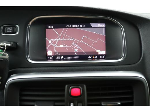 Volvo  V40 T3 Polar+ Sport | Panoramadak | Harman Kardon | Camera | Parkeersensoren voor en achter | Stoelve... ActivLease financial lease