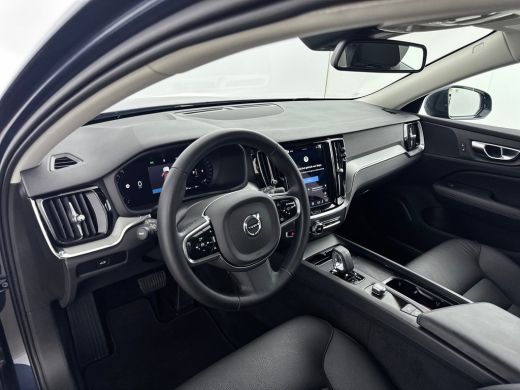 Volvo  V60 B3 Essential Edition | 17" | Leder | Google | BTW auto | Parkeercamera | Stoel/Stuurverwrming | P... ActivLease financial lease