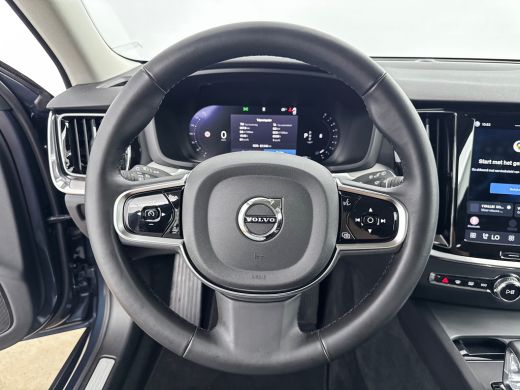 Volvo  V60 B3 Essential Edition | 17" | Leder | Google | BTW auto | Parkeercamera | Stoel/Stuurverwrming | P... ActivLease financial lease