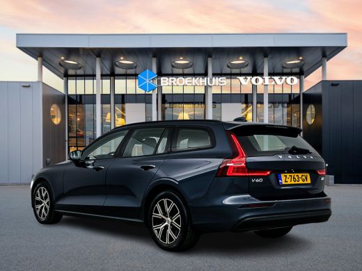 Volvo  V60 B3 Essential Edition | 17" | Leder | Google | BTW auto | Parkeercamera | Stoel/Stuurverwrming | P... ActivLease financial lease