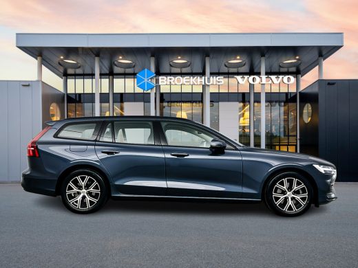 Volvo  V60 B3 Essential Edition | 17" | Leder | Google | BTW auto | Parkeercamera | Stoel/Stuurverwrming | P... ActivLease financial lease