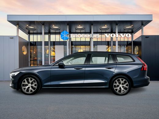 Volvo  V60 B3 Essential Edition | 17" | Leder | Google | BTW auto | Parkeercamera | Stoel/Stuurverwrming | P... ActivLease financial lease