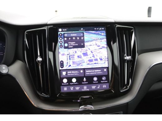 Volvo  XC60 T8 Plug-in hybrid AWD Plus Dark | Trekhaak elektrisch uitklapbaar ActivLease financial lease