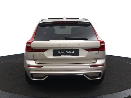 Volvo  XC60 T8 Plug-in hybrid AWD Plus Dark | Trekhaak elektrisch uitklapbaar ActivLease financial lease