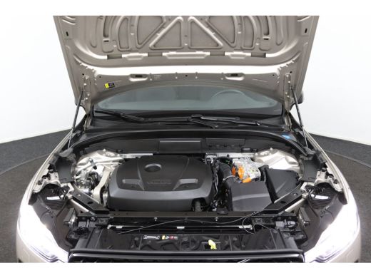 Volvo  XC60 T8 Plug-in hybrid AWD Plus Dark | Trekhaak elektrisch uitklapbaar ActivLease financial lease