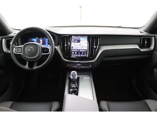 Volvo  XC60 T8 Plug-in hybrid AWD Plus Dark | Trekhaak elektrisch uitklapbaar ActivLease financial lease