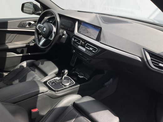 BMW 2 Serie Gran Coup&eacute; M235 306pk xDrive HUD Adapt.Cruise Pano.dak Harman/Kardon Memory Orig.NL ActivLease financial lease