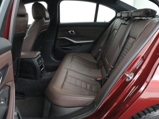 BMW 3 Serie 330e Business Edition Plus | Sportstoelen | Leder | Adaptive cruise | Stoelverwarming | Carplay |... ActivLease financial lease