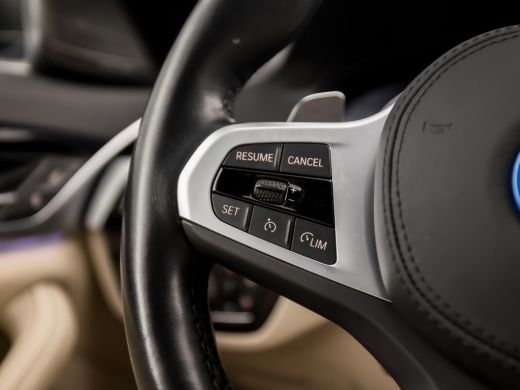 BMW 5 Serie 530e M Sport High Executive 293Pk Automaat (GROOT NAVI, M PAKKET, HEAD-UP DISPLAY, APPLE CARPLAY,... ActivLease financial lease