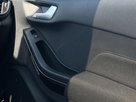 Ford Fiesta 1.0 EcoBoost Hybrid ST-Line X | Stoel- stuurverwarming | Carplay | Cruise | Panoramadak | Achteru... ActivLease financial lease