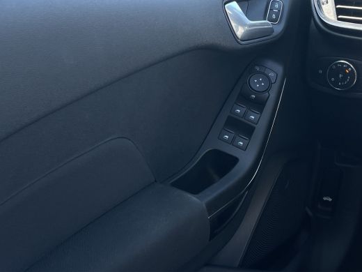 Ford Fiesta 1.0 EcoBoost Hybrid ST-Line X | Stoel- stuurverwarming | Carplay | Cruise | Panoramadak | Achteru... ActivLease financial lease