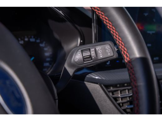 Ford Focus 1.0 EcoBoost Hybrid ST Line | Keyless | Elektrische Trekhaak | Stoel- Stuurverwarming | FULL Led ... ActivLease financial lease