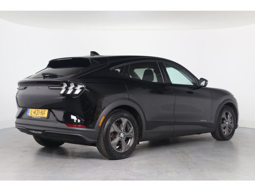 Ford Mustang Mach-E Mach-E RWD 75 kWh | 1e Eigenaar! | Dealer Onderhouden! | SOH 94,5% Leder | Panoramadak | Stoel/St... ActivLease financial lease