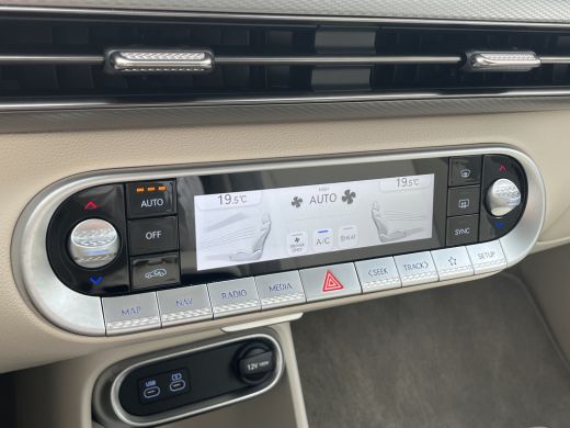 Genesis GV60 77.4kWh 217pk | SOH 100%|  360 graden Camera | Panoramadak | Adaptive Cruise control | 19-inch Ve... ActivLease financial lease