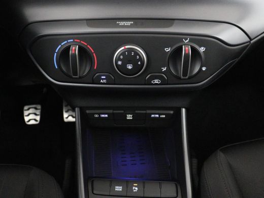 Hyundai Bayon | Cruise control | Camera | Carplay | Lane assist | DAB | Park assist | Sfeerverlichting | Full L... ActivLease financial lease