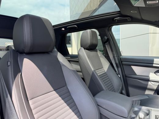Land Rover Discovery Sport P270e Landmark | 360gr Camera | Meridian Surround | Cold Climate | Stoelverwarming v+a | Glazen d... ActivLease financial lease