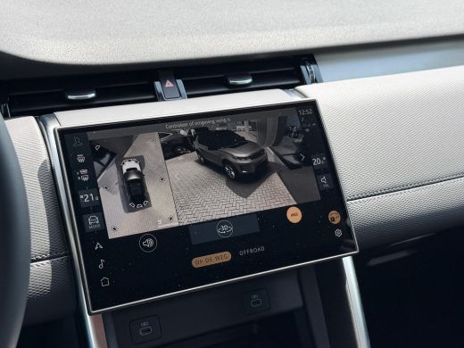 Land Rover Discovery Sport P270e Landmark | 360gr Camera | Meridian Surround | Cold Climate | Stoelverwarming v+a | Glazen d... ActivLease financial lease
