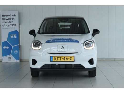 Leapmotor T03 Design 37.3 kWh | TEST HEM NU | Adapt. Cruise | Panoramadak | Camera | Dodehoekdetectie | Navi | ... ActivLease financial lease