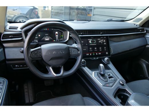 Lynk & Co 01 1.5 262PK PLUG-IN HYBRID AUTOMAAT / CAMERA V+A / PANO.DAK / KEYLESS / ELEKTR. ACHTERKLEP / 20" LM... ActivLease financial lease