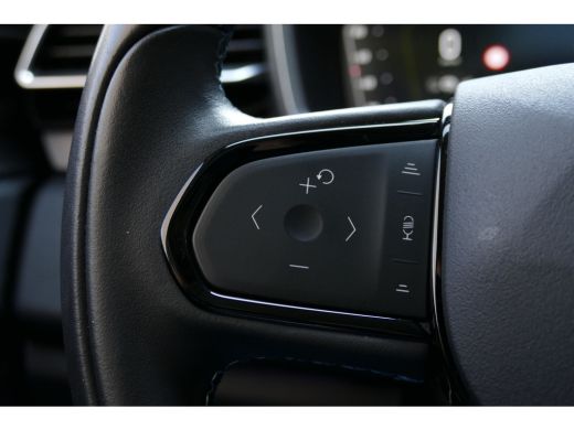 Lynk & Co 01 1.5 262PK PLUG-IN HYBRID AUTOMAAT / CAMERA V+A / PANO.DAK / KEYLESS / ELEKTR. ACHTERKLEP / 20" LM... ActivLease financial lease