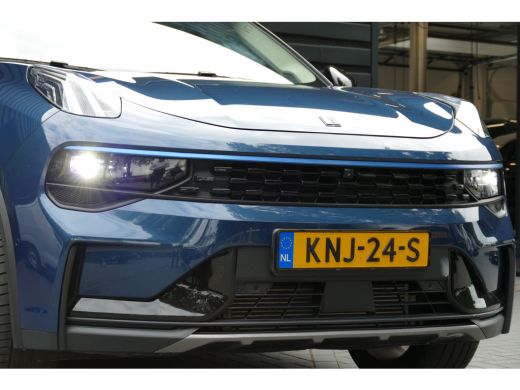 Lynk & Co 01 1.5 262PK PLUG-IN HYBRID AUTOMAAT / CAMERA V+A / PANO.DAK / KEYLESS / ELEKTR. ACHTERKLEP / 20" LM... ActivLease financial lease