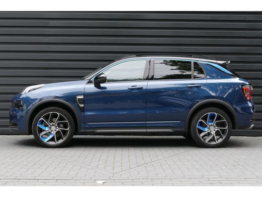 Lynk & Co 01 1.5 262PK PLUG-IN HYBRID AUTOMAAT / CAMERA V+A / PANO.DAK / KEYLESS / ELEKTR. ACHTERKLEP / 20" LM... ActivLease financial lease