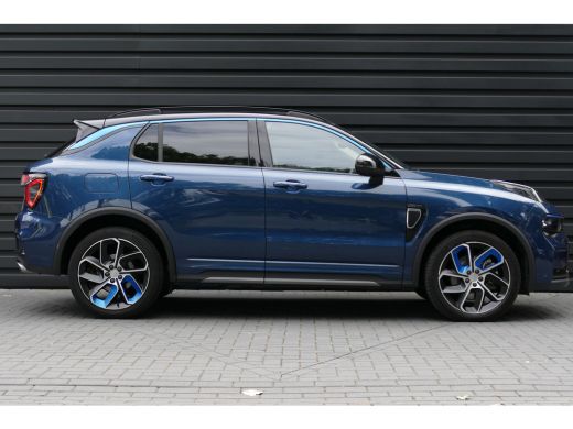 Lynk & Co 01 1.5 262PK PLUG-IN HYBRID AUTOMAAT / CAMERA V+A / PANO.DAK / KEYLESS / ELEKTR. ACHTERKLEP / 20" LM... ActivLease financial lease