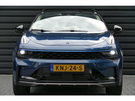 Lynk & Co 01 1.5 262PK PLUG-IN HYBRID AUTOMAAT / CAMERA V+A / PANO.DAK / KEYLESS / ELEKTR. ACHTERKLEP / 20" LM... ActivLease financial lease