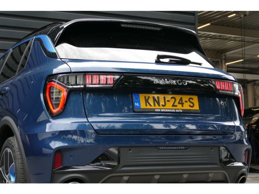 Lynk & Co 01 1.5 262PK PLUG-IN HYBRID AUTOMAAT / CAMERA V+A / PANO.DAK / KEYLESS / ELEKTR. ACHTERKLEP / 20" LM... ActivLease financial lease